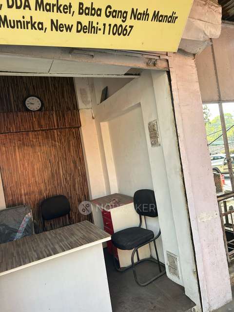 Shop in Munirka, Delhi for Rent 
