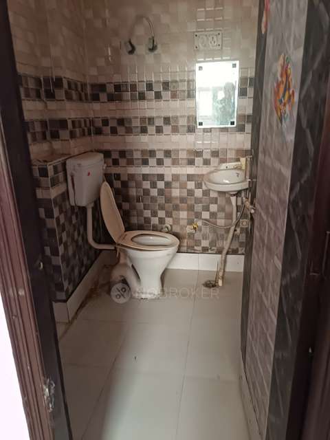 3 BHK Flat For Sale  In Dwarka