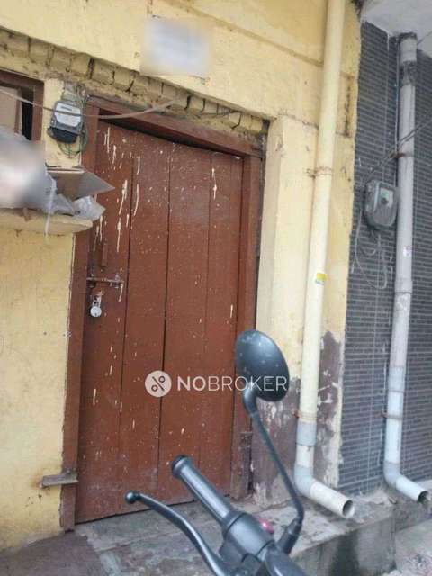 Shared Room for Male In 1 RK  In Mullahera