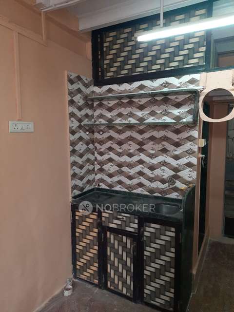 1 RK Flat In Mohammad Building For Sale  In Masjid Bandar