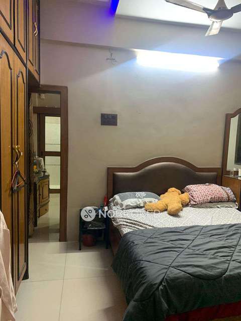 1 BHK Flat In Hind Mansion For Sale  In Mahim 