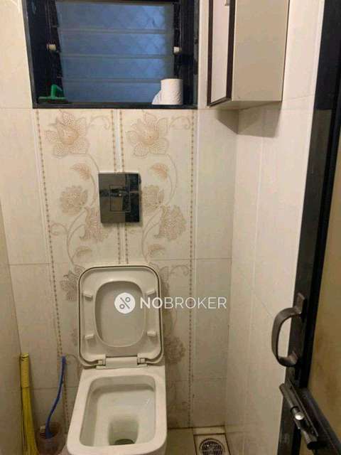 1 BHK Flat In Hind Mansion For Sale  In Mahim 