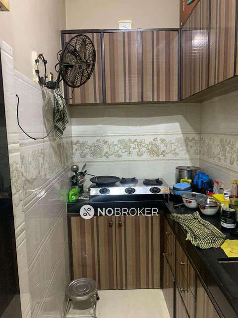 1 BHK Flat In Hind Mansion For Sale  In Mahim 