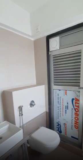 2 BHK Flat In Mayfair The View For Sale  In Vikhroli West