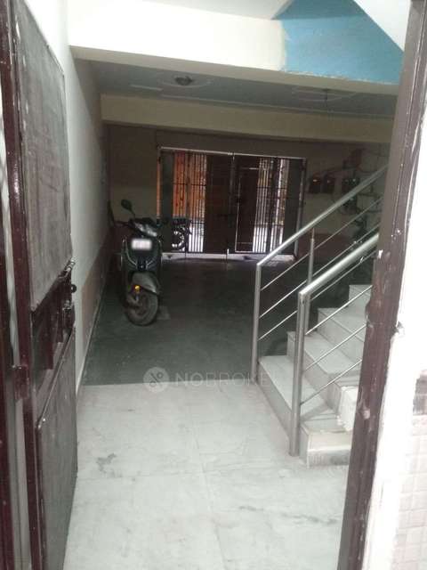 1 BHK Flat In Janaki Devi Apartment For Sale  In Dwarka More