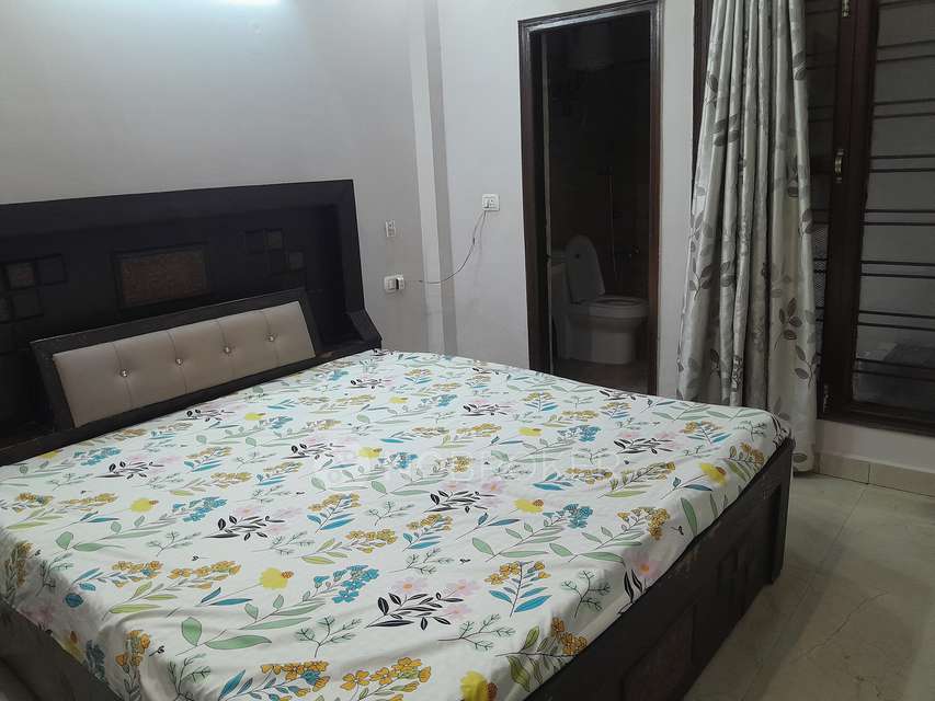 2 BHK House for Rent  In Sushant Lok Phase I, Sector 43, Gurugram, Haryana 122009, India