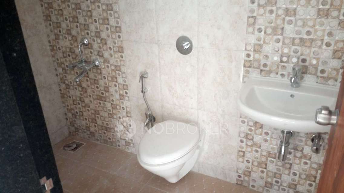 2 BHK Flat In Vinode Spirea For Sale  In Wakad