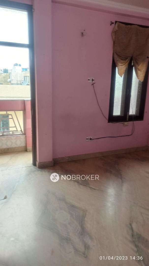 Standalone Building Laxmi Nagar Rent WITHOUT BROKERAGE Unfurnished 1