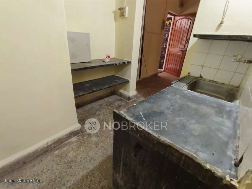 1 BHK Flat In Priyadarshani Appartment For Sale  In Sukhasagar Phase-1, 