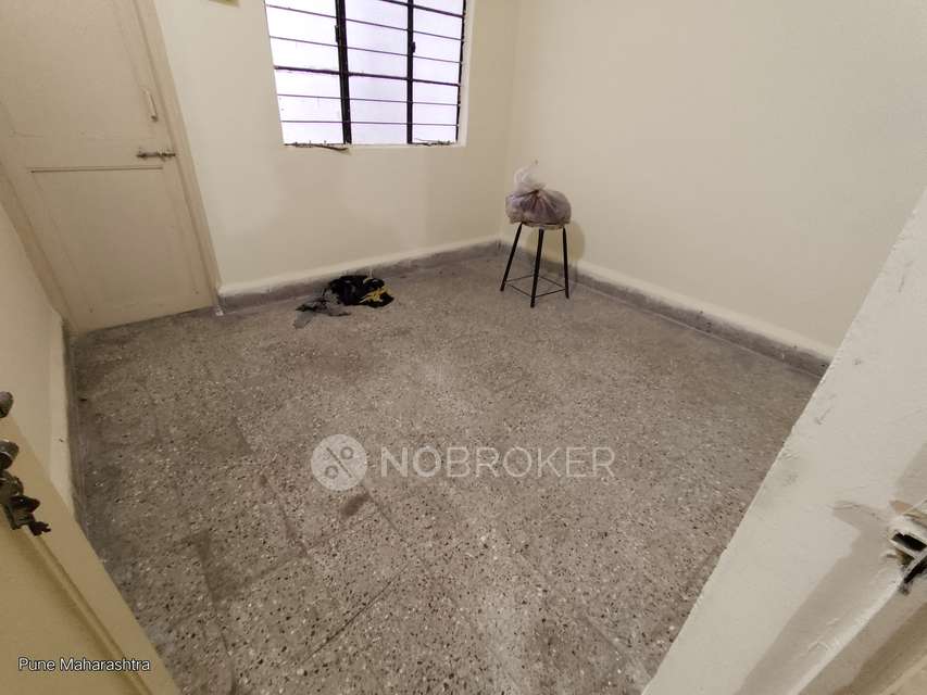 1 BHK Flat In Priyadarshani Appartment For Sale  In Sukhasagar Phase-1, 