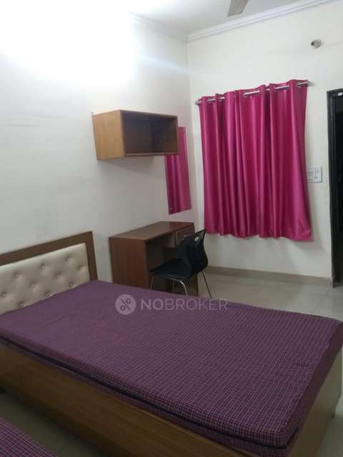 PG for Girls in Kamla Nagar