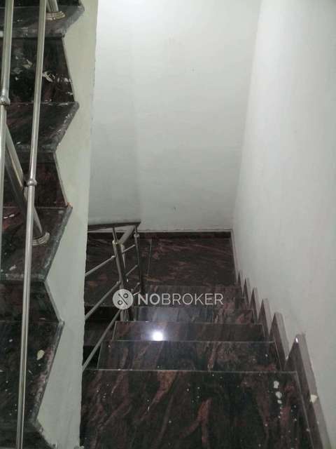 4+ BHK Flat For Sale  In Qutub Vihar Phase 1