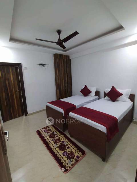 Shop in Sector 29, Noida for Rent 