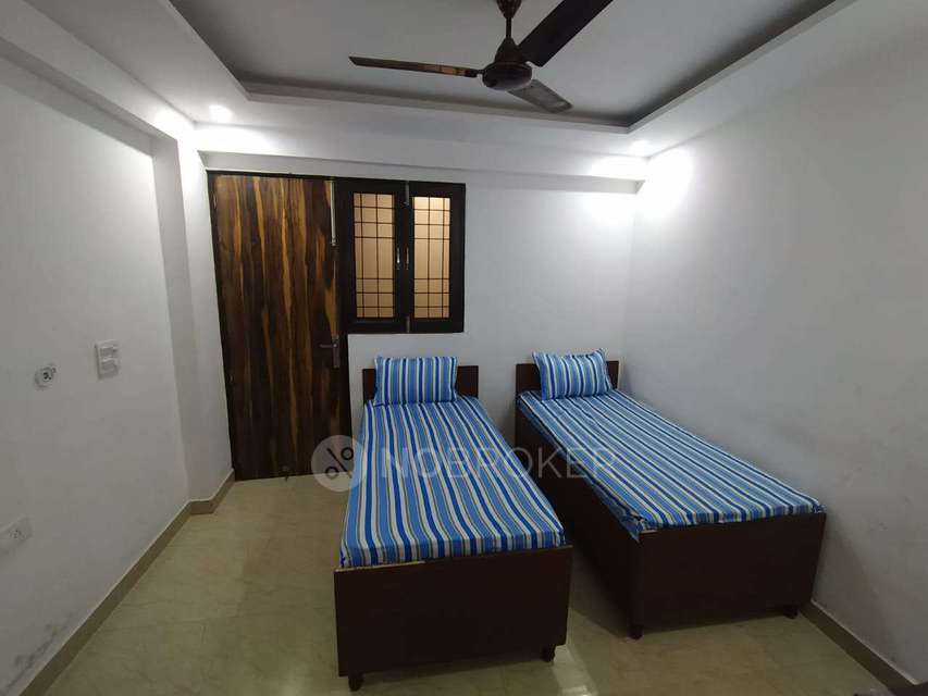 Shop in Sector 29, Noida for Rent 