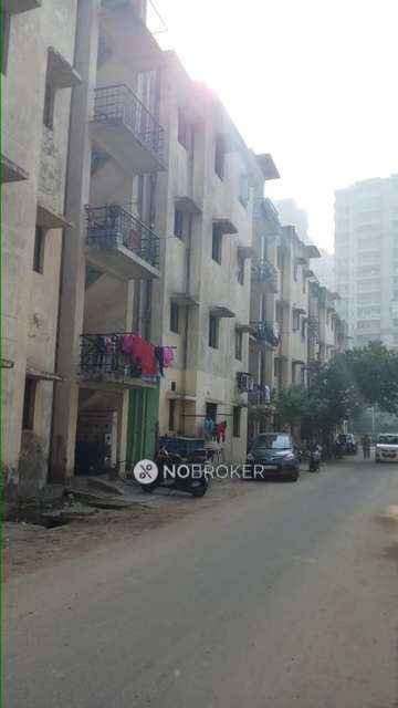 1 BHK Flat In Janta Flats For Sale  In Zeta I