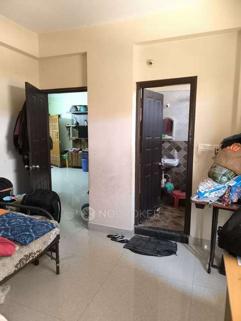 2 BHK Flat In Sri Sai Emerold Residency For Sale  In J. P. Nagar