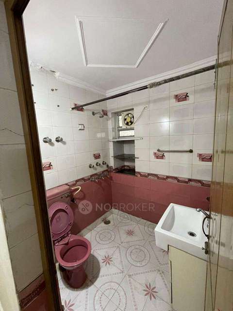 3 BHK Flat In Star Apartment For Sale  In Sector 9