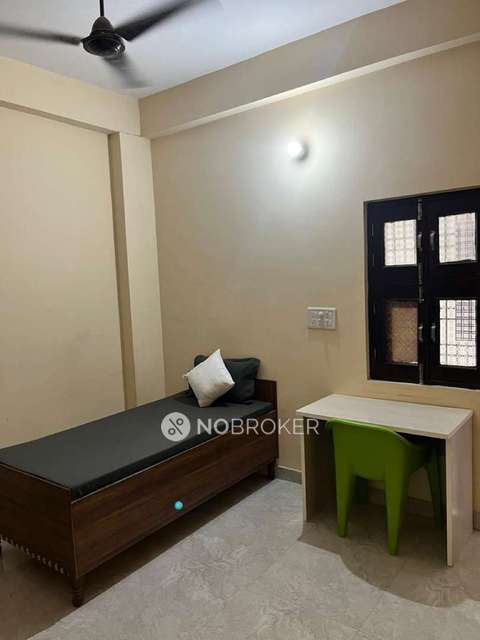 PG for Boys in Sector 44