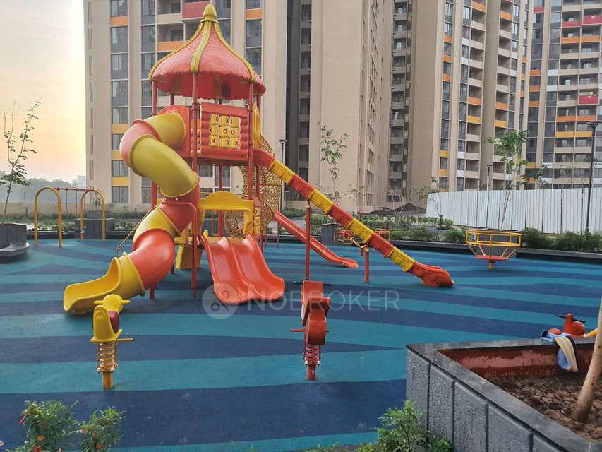 2 BHK Flat In Shapoorji Pallonji Joyville Manjari For Sale  In Manjri Bk