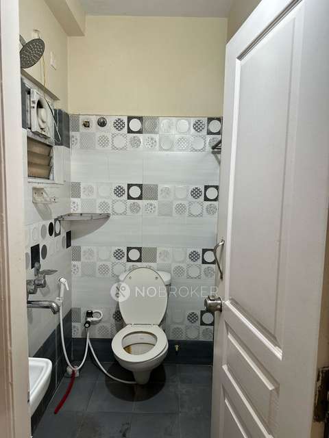 2 BHK Flat In Mahadev Towers For Sale  In Core Magnus Hospital,attapur, Pillar No:202, Behind D-mart, Opp. Mahadev Towers, Royal Colony, Rambagh Colony, Hyderabad, Upperpally, Telangana 500030, India