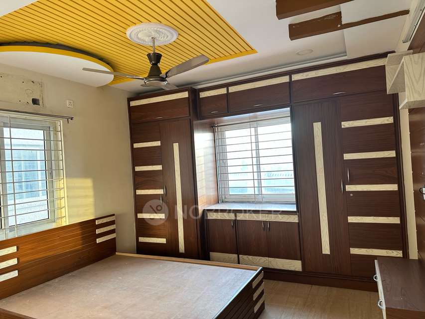 2 BHK Flat In Mahadev Towers For Sale  In Core Magnus Hospital,attapur, Pillar No:202, Behind D-mart, Opp. Mahadev Towers, Royal Colony, Rambagh Colony, Hyderabad, Upperpally, Telangana 500030, India