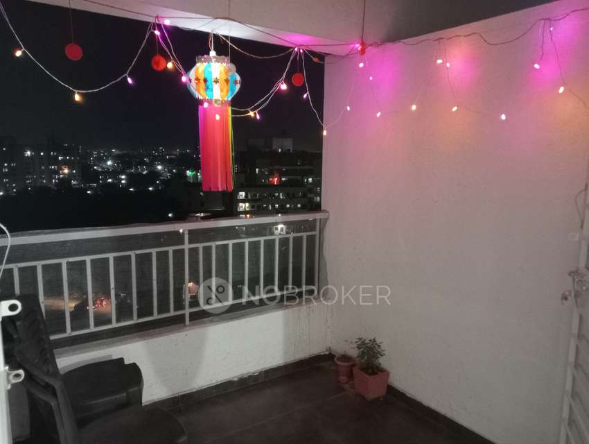 2 BHK Flat In Surabhi Iconica, Pune For Sale  In Lonikand