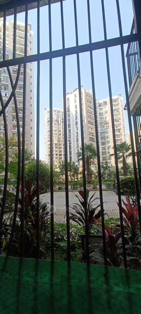 2 BHK Flat In Prateek Wisteria For Sale  In Sector 77
