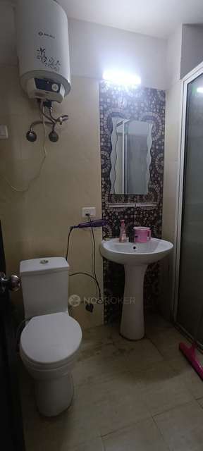 2 BHK Flat In Prateek Wisteria For Sale  In Sector 77