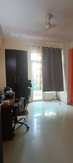 2 BHK Flat In Prateek Wisteria For Sale  In Sector 77