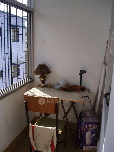 2 BHK Flat In Xxxx With Attached Terrace For Sale  In Yashwant Nagar
