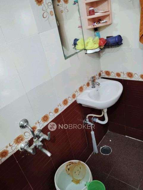 2 BHK Flat In Sakunthala Apartment For Sale  In Sri Vaishnavi Avenue