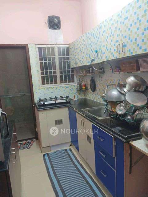 2 BHK Flat In Sakunthala Apartment For Sale  In Sri Vaishnavi Avenue