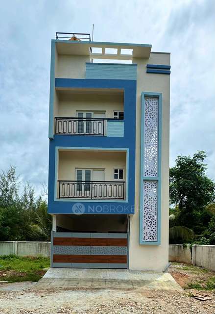 4 BHK House For Sale  In Kadabagere