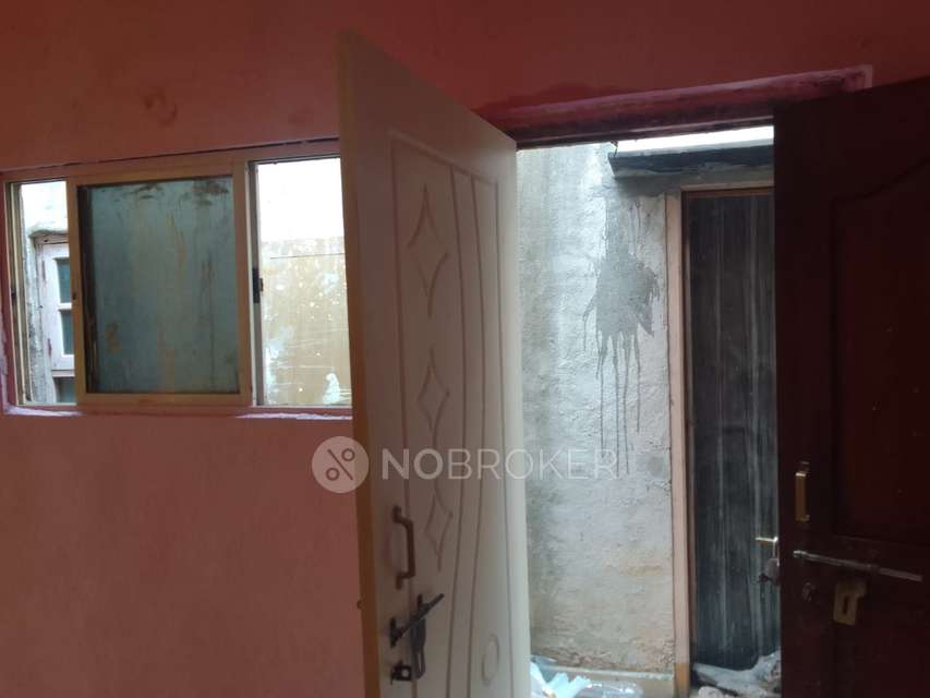 2 BHK Flat In Apartment For Sale  In  Neredmet