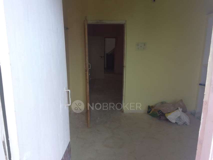 2 BHK Flat In Apartment For Sale  In  Neredmet
