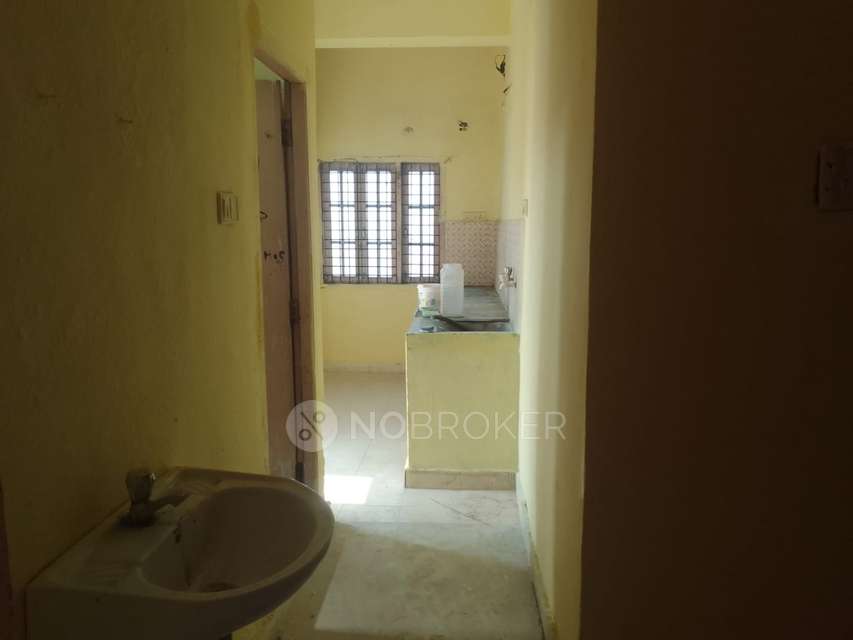 2 BHK Flat In Apartment For Sale  In  Neredmet