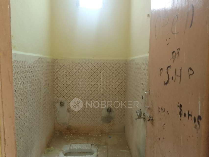 2 BHK Flat In Apartment For Sale  In  Neredmet