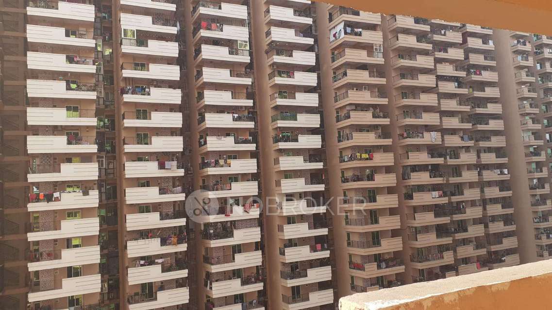 3 BHK Flat In Gaurs Siddhartham for Rent  In Pratap Vihar