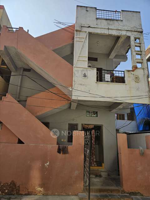 4 BHK House For Sale  In Hakimpet