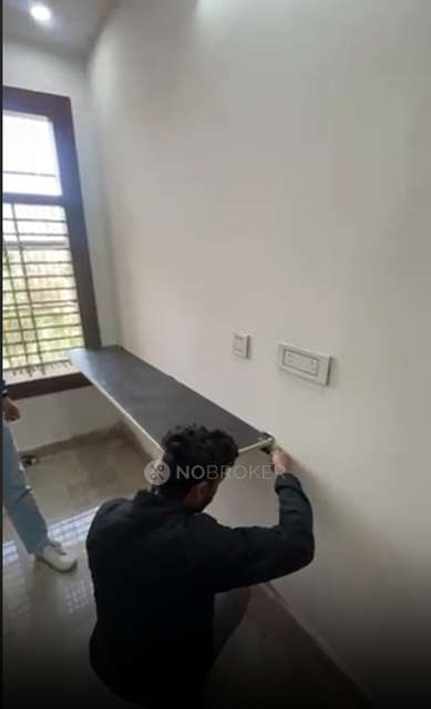 PG for Girls in Phi Iii