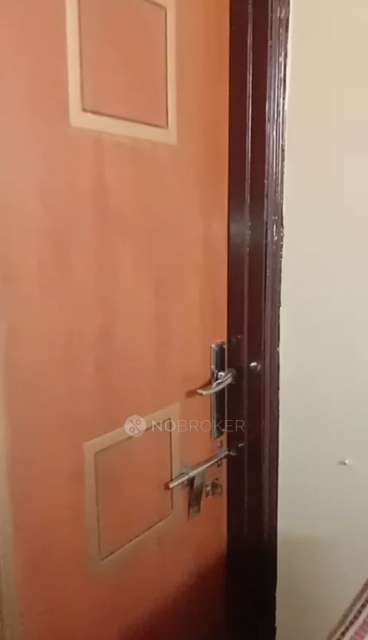 2 BHK Flat In Mansarovar Park For Sale  In Shahdara