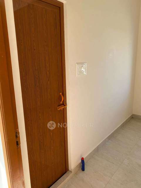 2 BHK Flat In Apartment For Sale  In Red Hills