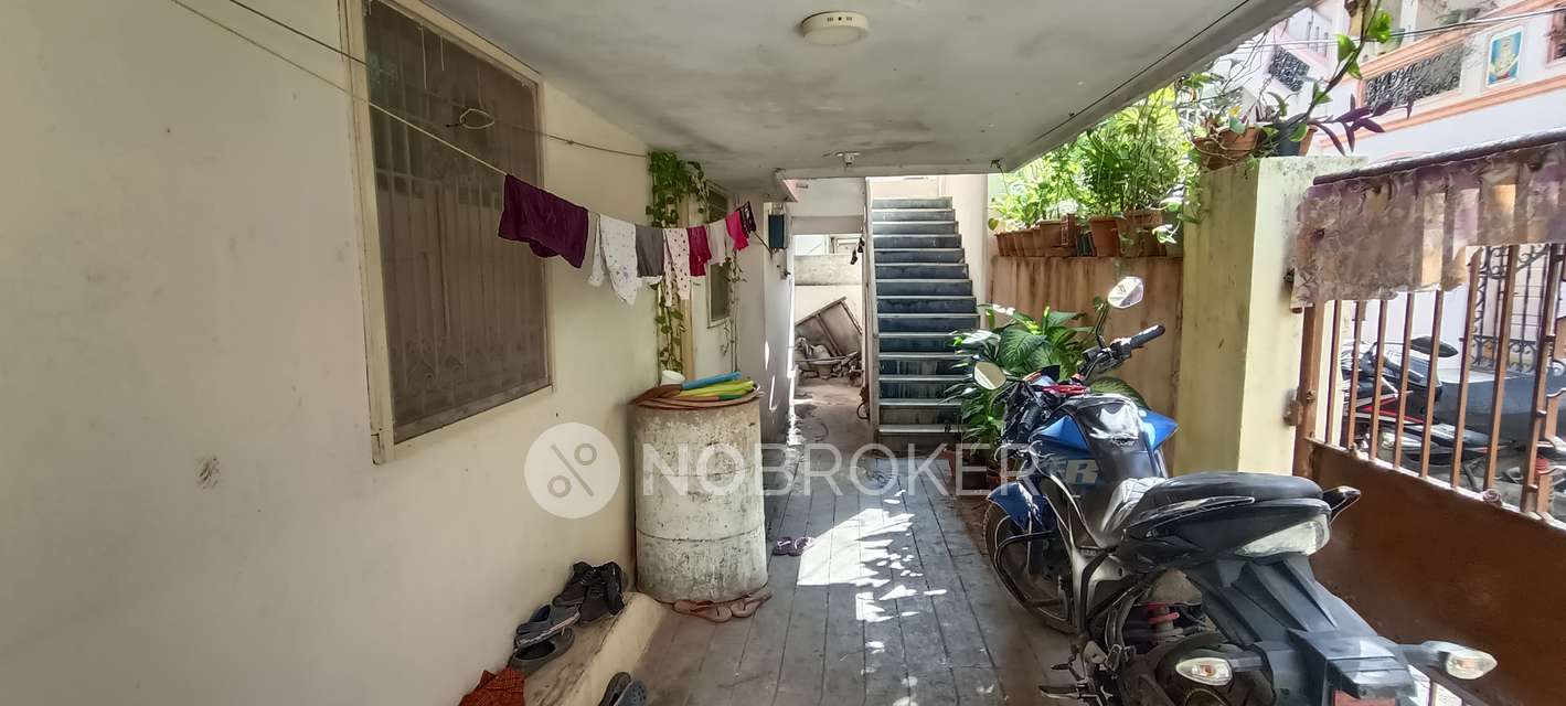 4+ BHK House For Sale  In Langar Houz