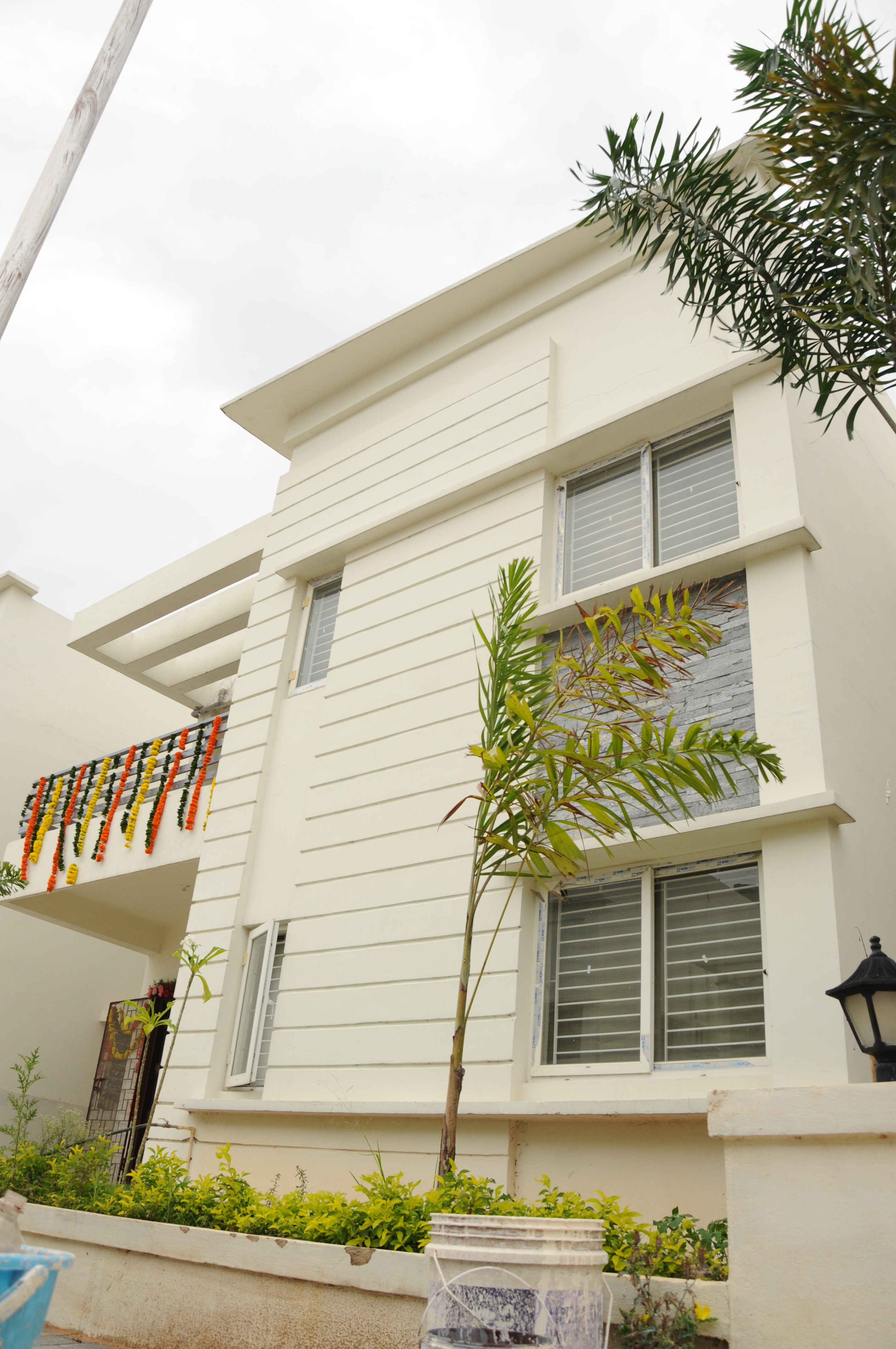 Aakriti CRR LAKESIDE