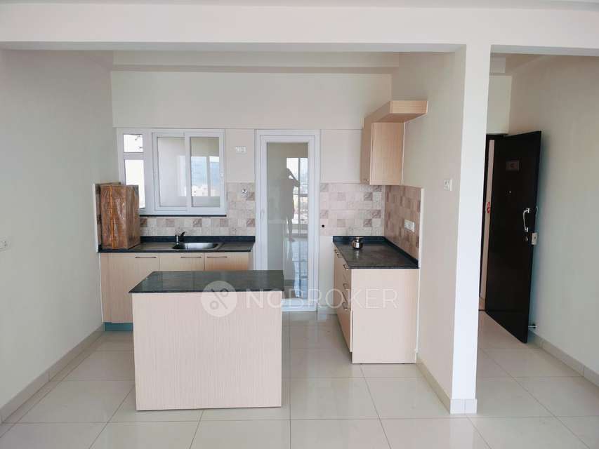 2 BHK Flat In Purva Silversands Emerald Bay, Mundhwa for Rent  In Mundhwa