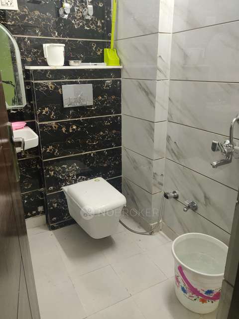 2 BHK Flat In Signature Apartment For Sale  In Uttam Nagar,