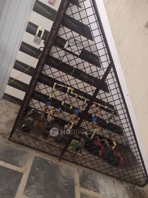 2 BHK Flat In Signature Apartment For Sale  In Uttam Nagar,