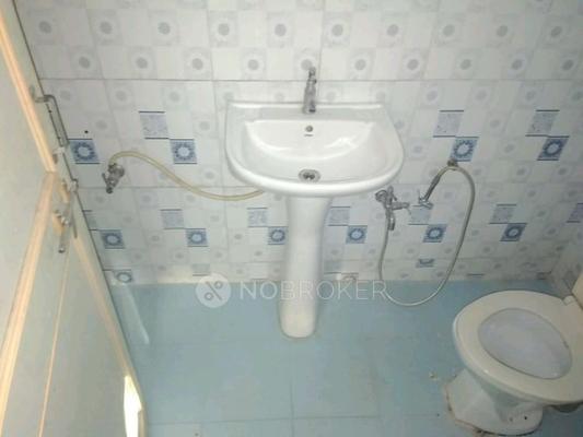 2 BHK Flat In R K Sadan for Rent  In Kukreja Heritage