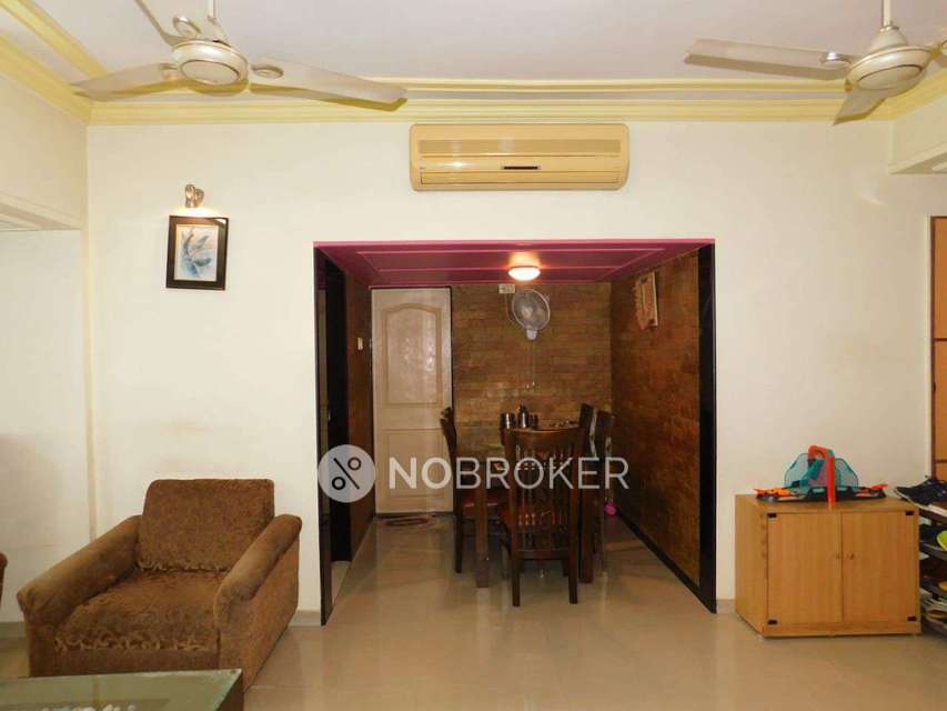 3 BHK Flat In Unique Apartment  For Sale  In Vile Parle West