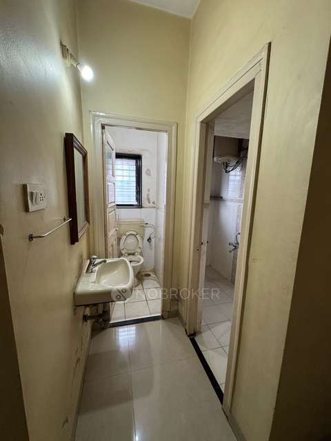 1 BHK Flat In Geetanjali Kunj for Rent  In Camp